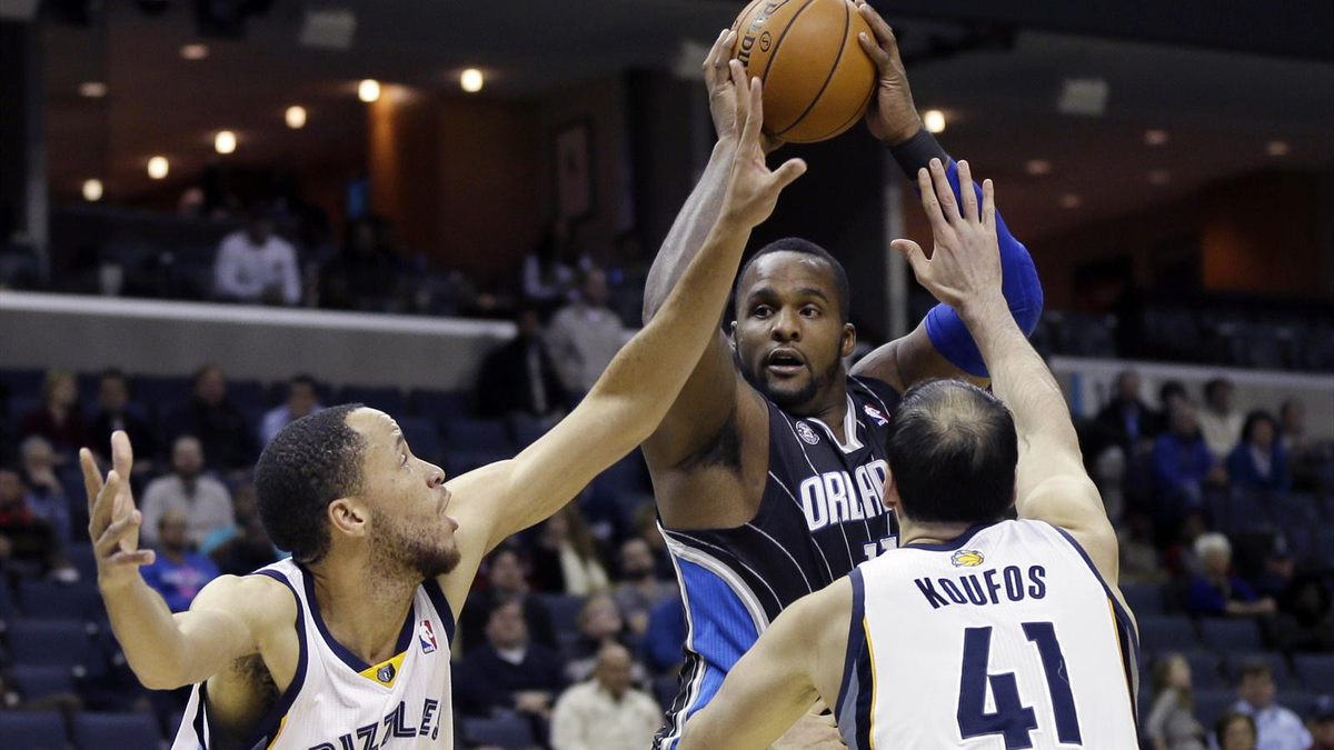 Glen Davis Clippers ile Nikah Tazeledi