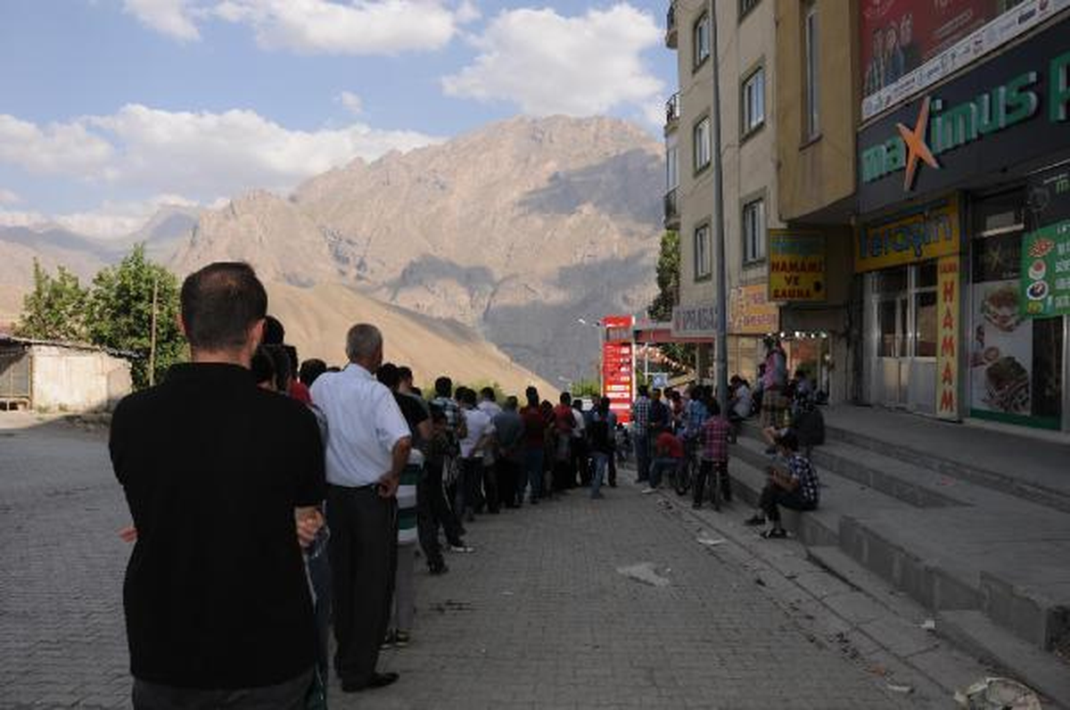 Hakkari\'de Sokağa Çıkma Yasağı Sürüyor (7)