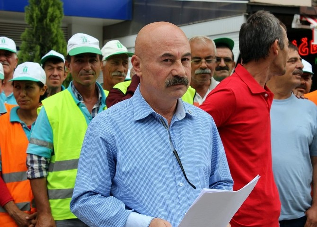 İşçilerden \'Hesap İşletim Ücreti\' Protestosu