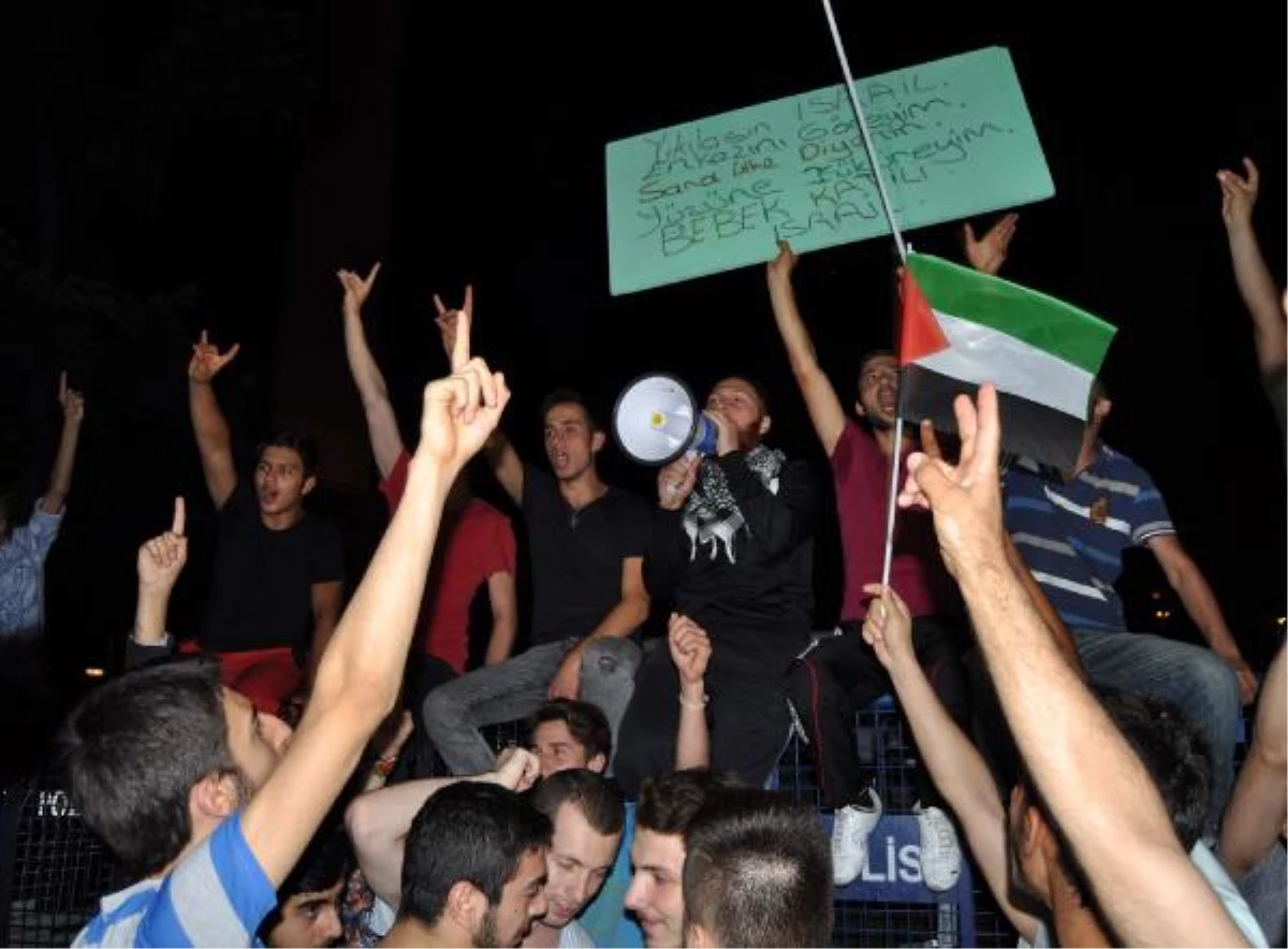 İsrail Başkonsolosluğu Önünde Gazze Protestosu