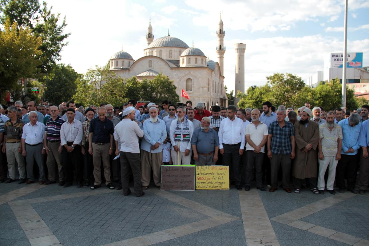İsrail\'in Gazze\'ye Saldırılarının Protesto Edilmesi