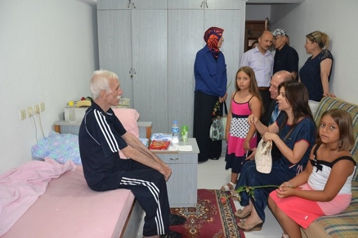 Kaymakam Çorumluoğlu, Huzurevi Sakinleri ile İftarda Buluştu