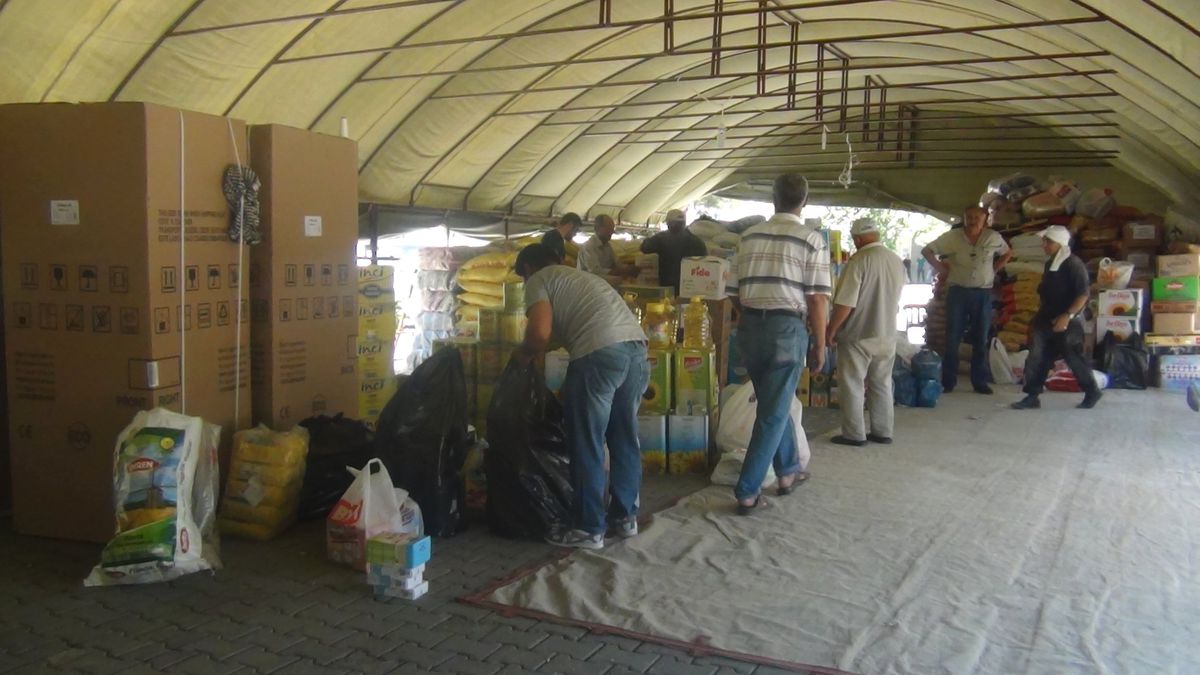 Kobanéye 210 Ton Gıda Yardımı