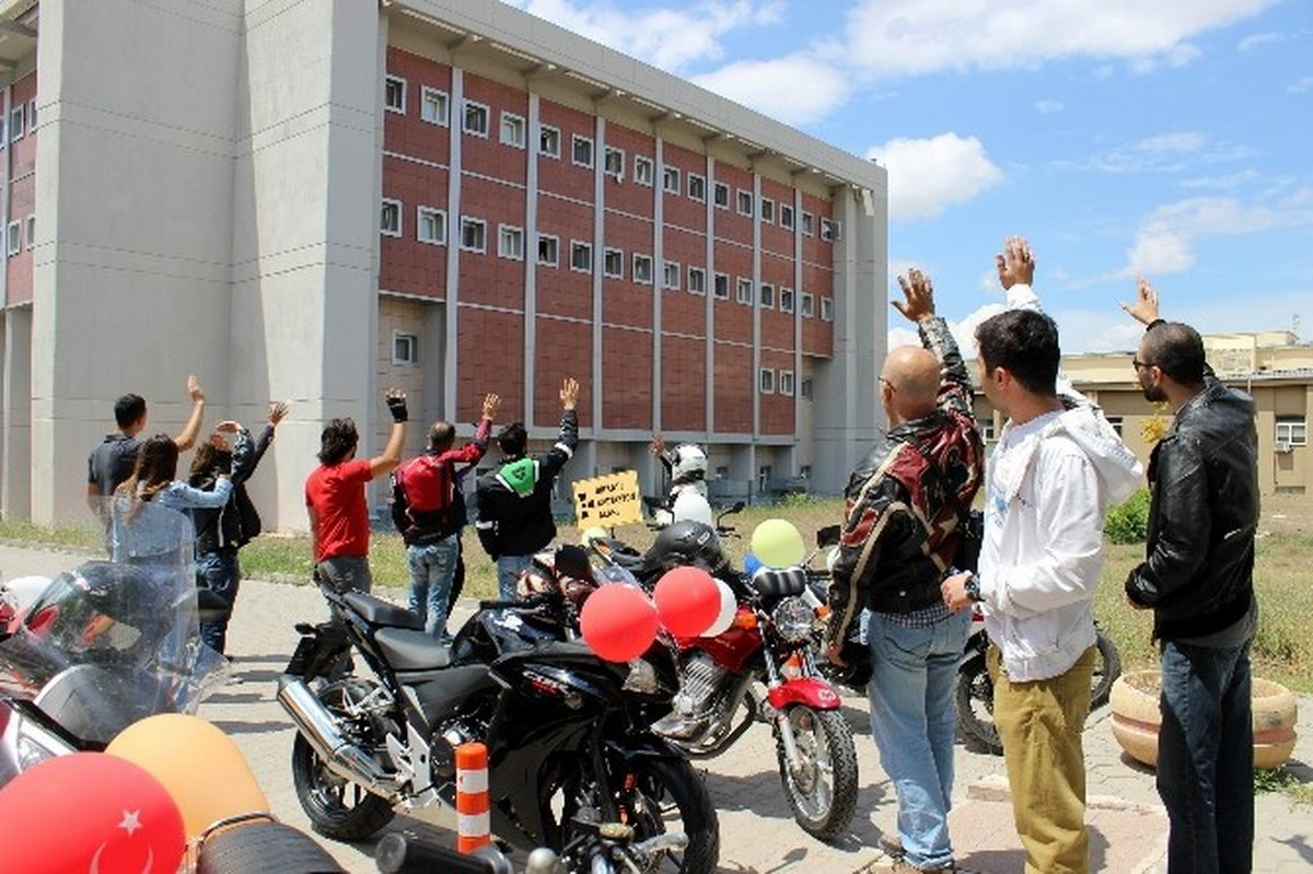 Motosiklet Tutkunlarından Anlamlı Moral