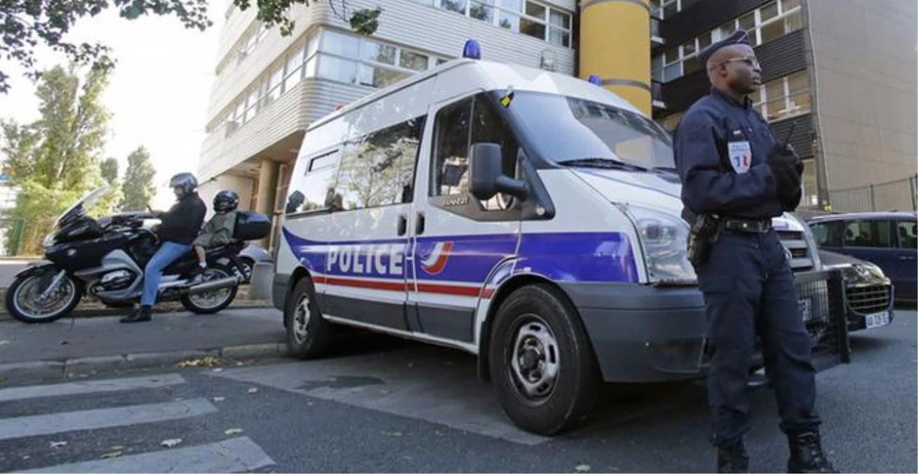 Paris\'te Hamile Kadın ve 2 Çocuğu Boğazı Kesilerek Öldürüldü