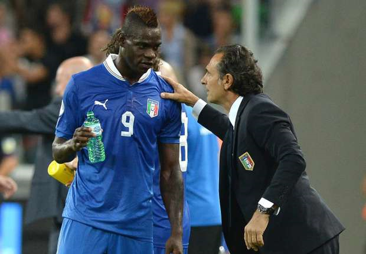 Prandelli: Balotelli Gerçek Hayatta Yaşamıyor