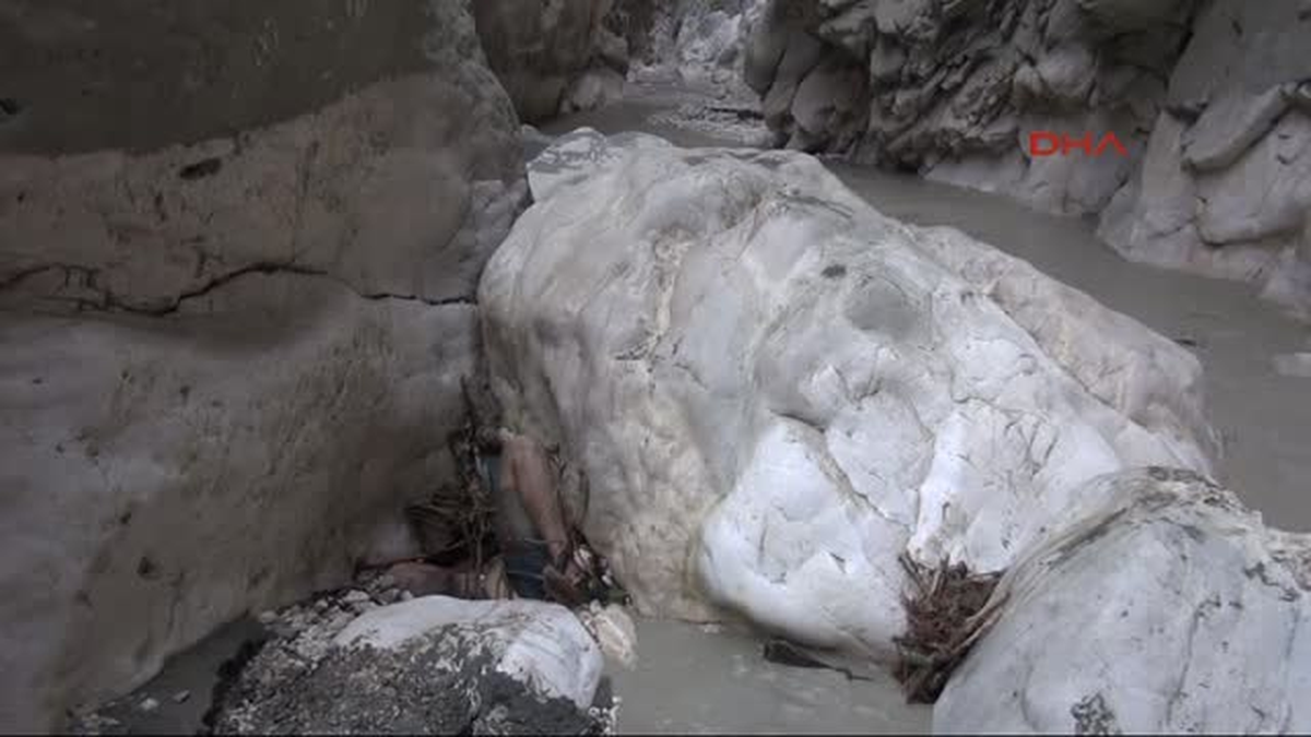 Saklıkent Kanyonunda Kaybolan Kişinin Cesedi Bulundu