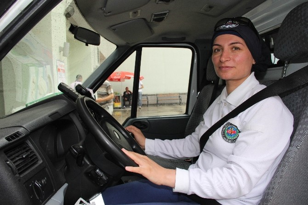 Samsun\'un Tek Bayan Ambulans Şoförü