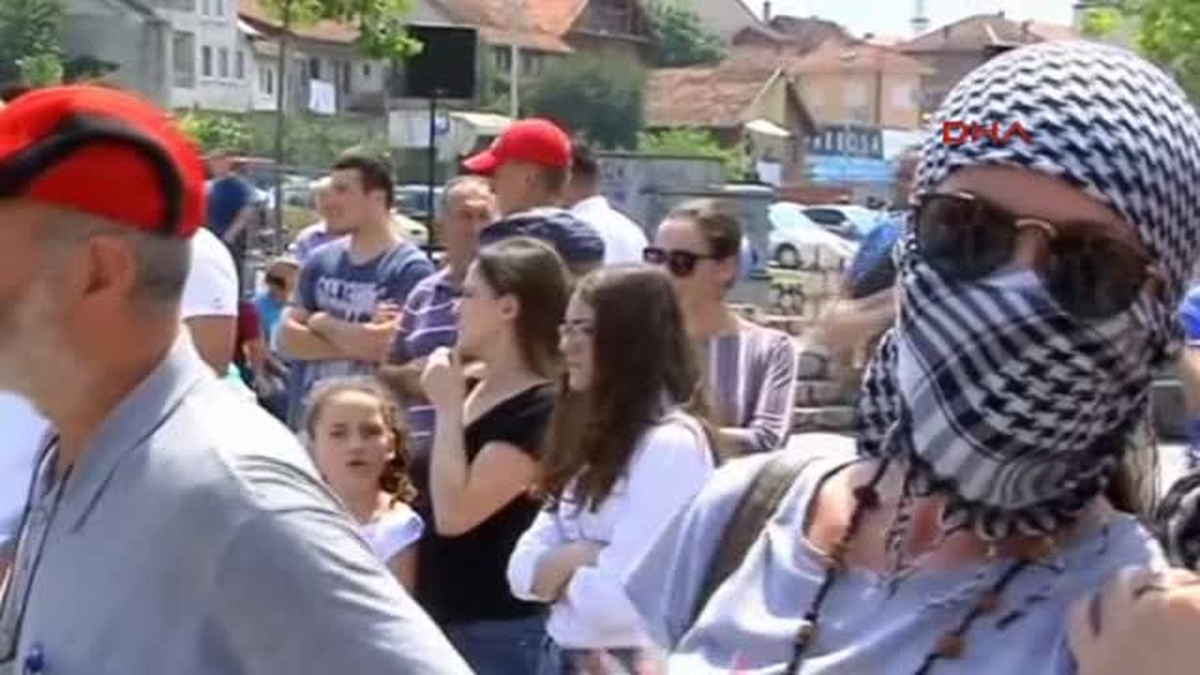 Sırbistan\'da 5 Bin Kişi İsrail\'i Protesto Etti