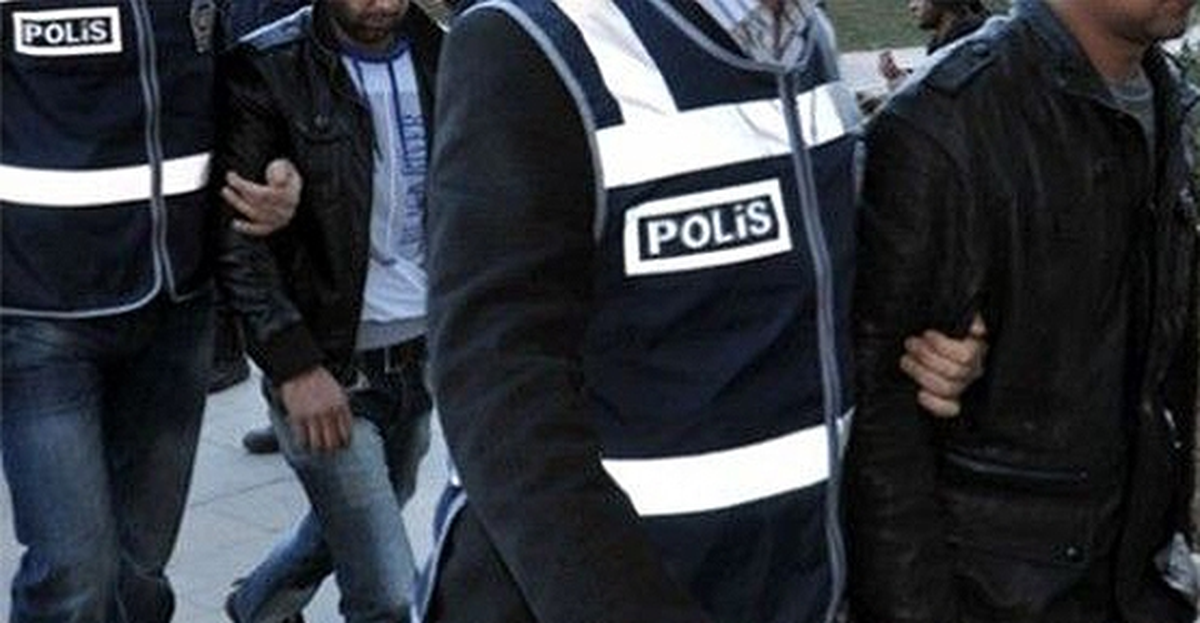 Suriye Sınırında Yasa Dışı Pankart asan 3 Kişi Gözaltına Alındı