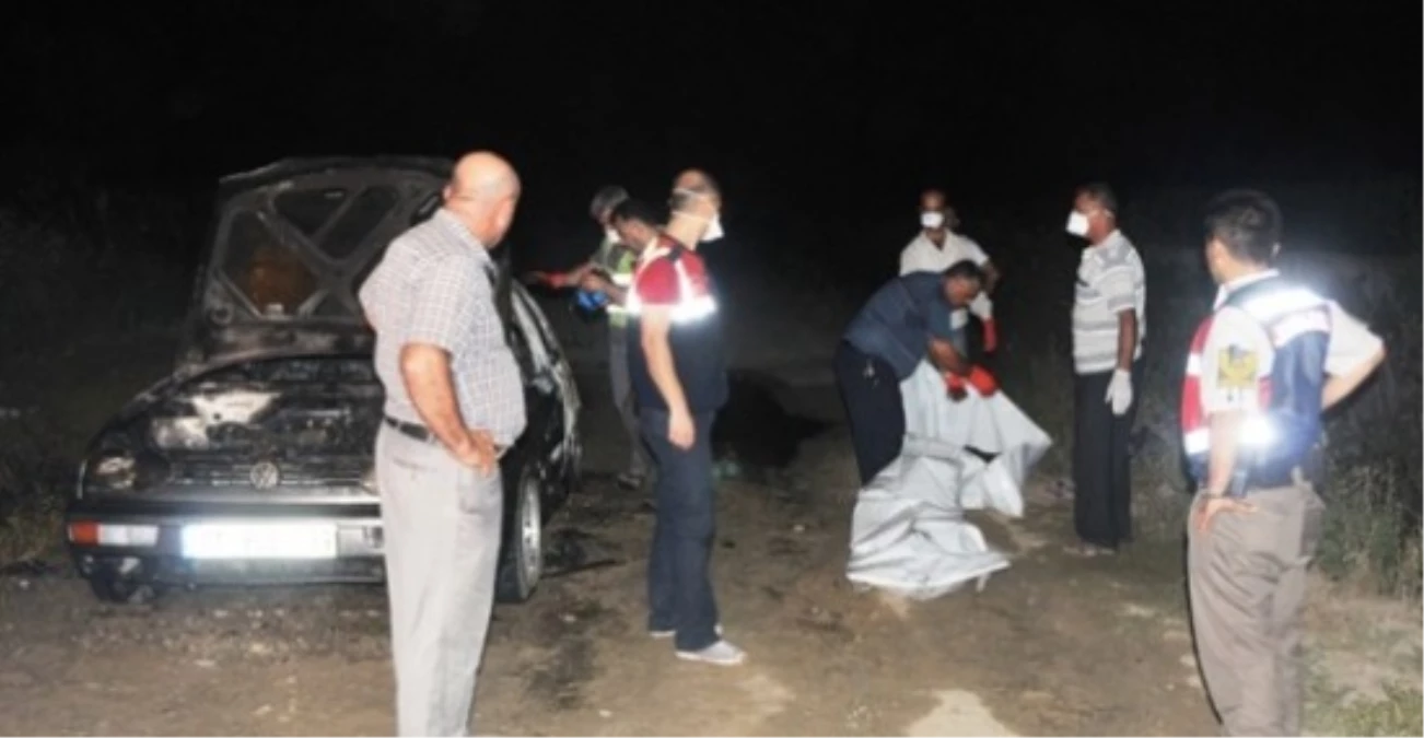 Tarsus\'ta Araç Yangını: 2 Ölü