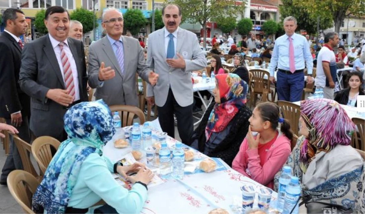 Yılmaz: "Paylaşarak Güzel Bir Ramazan Geçiriyoruz"