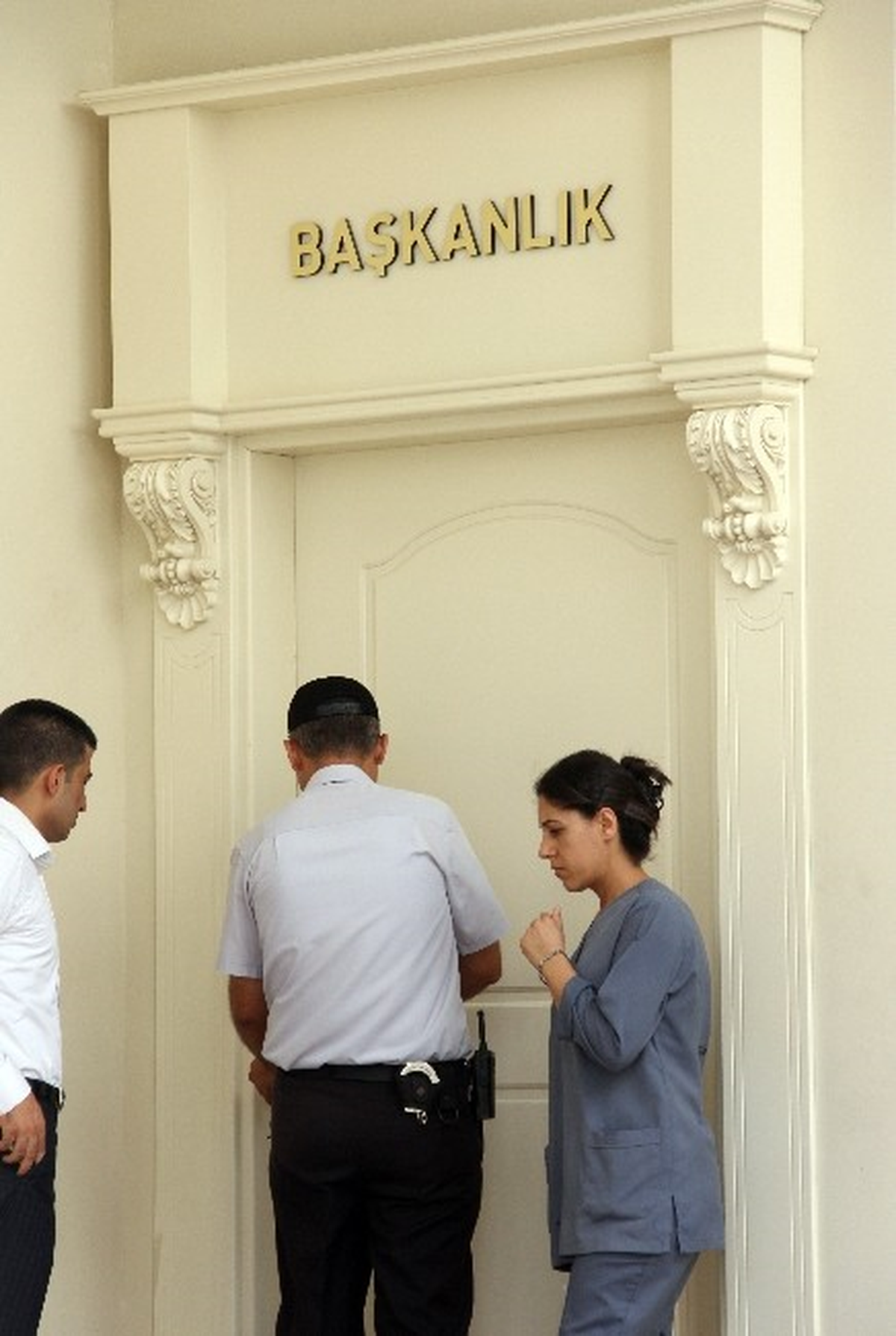 Adana Büyükşehir Belediyesi\'ne Pompalı Tüfekli Saldırı