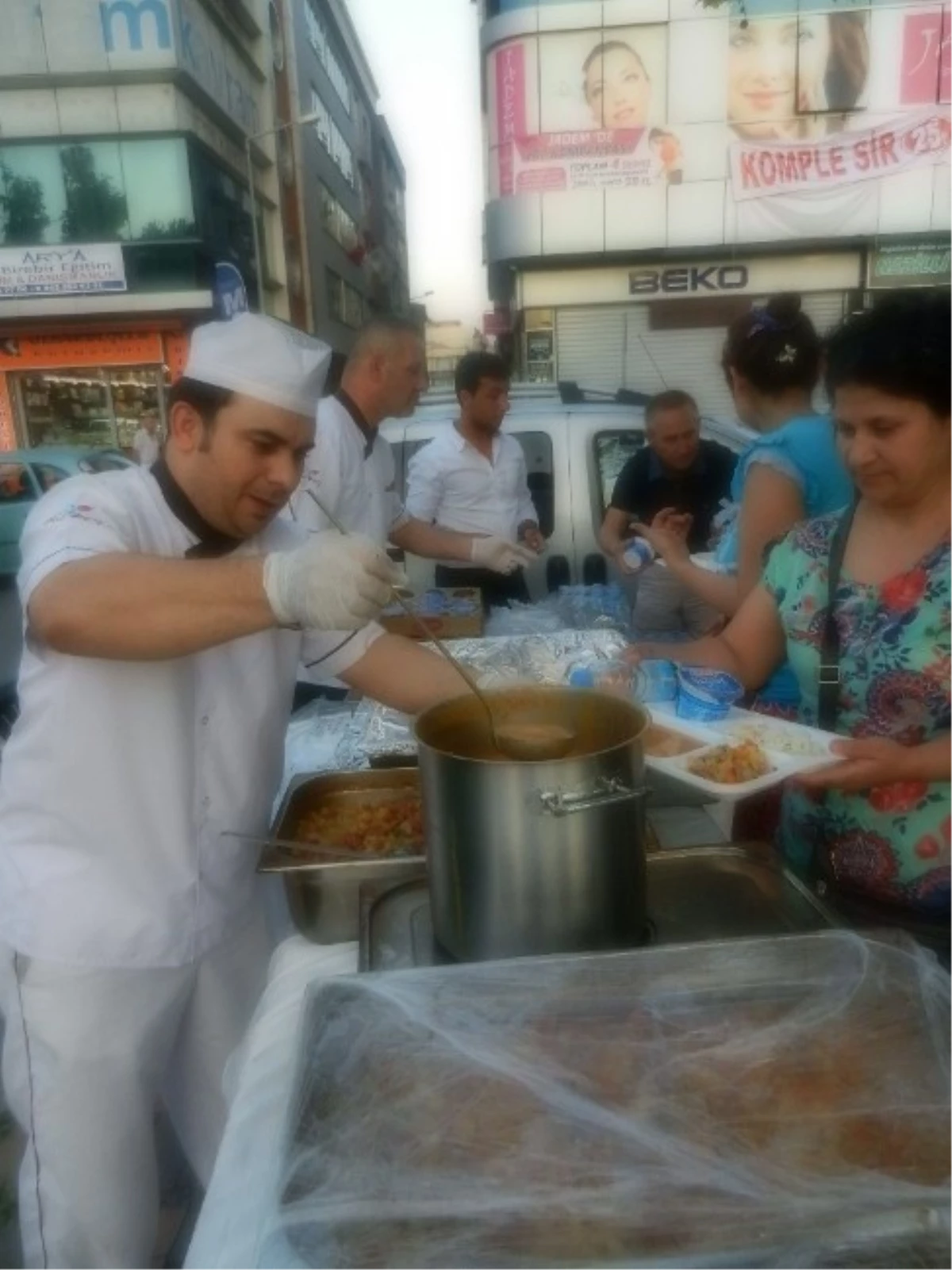 AK Parti Gaziemir İftar Yemeğinde Buluştu