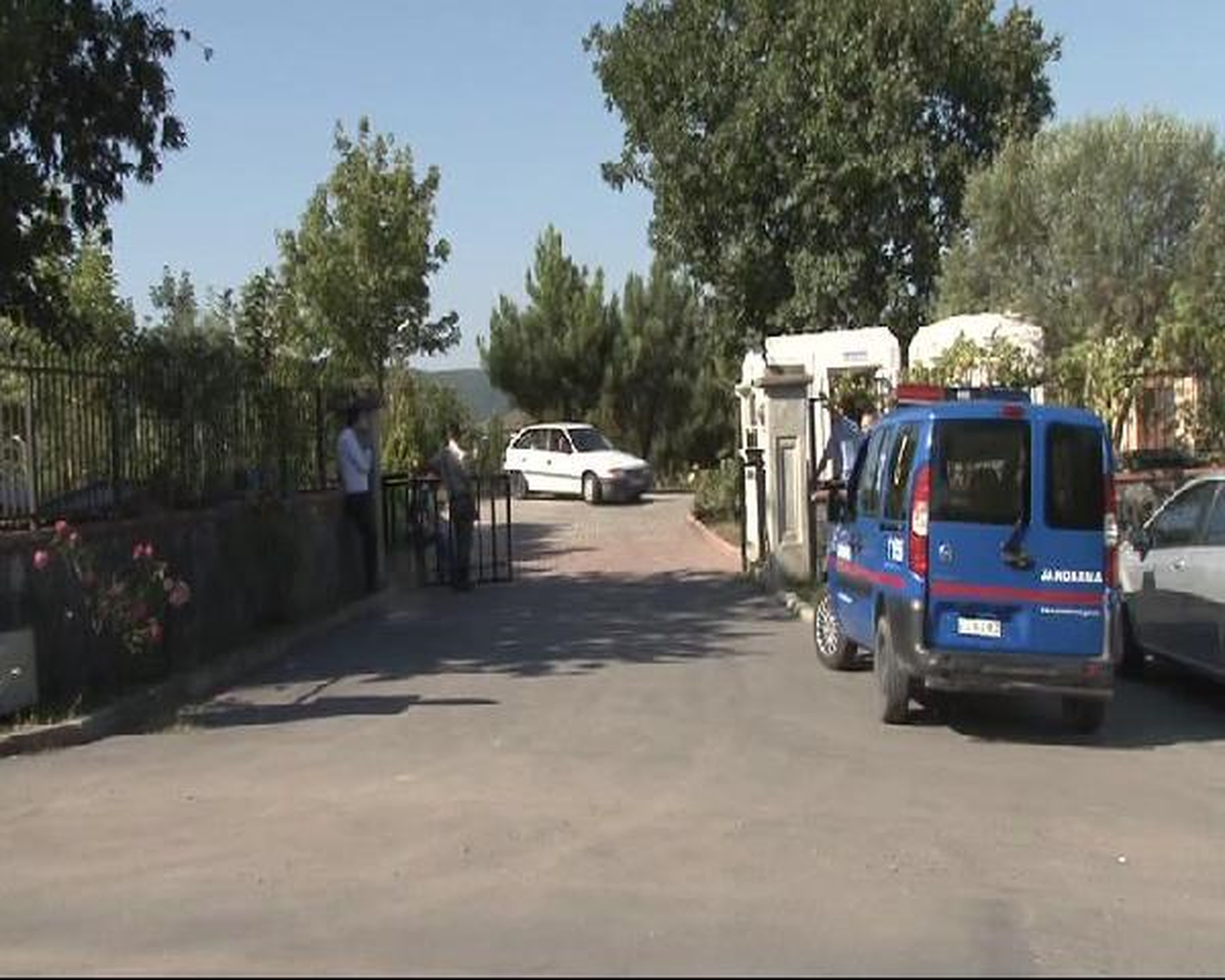 Ali Fuat Yılmazer\'in Evinde Arama (1)