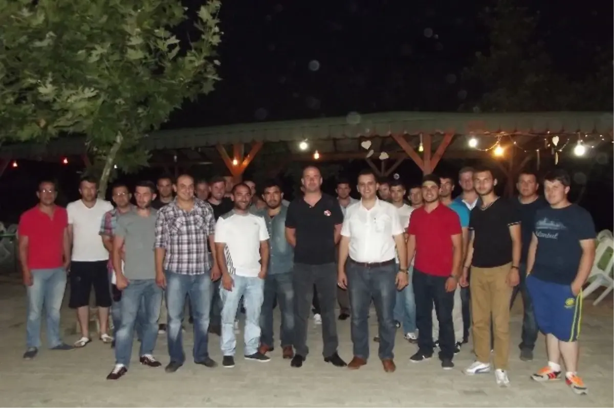 Aşağısevindiklispor'dan İftar Yemeği