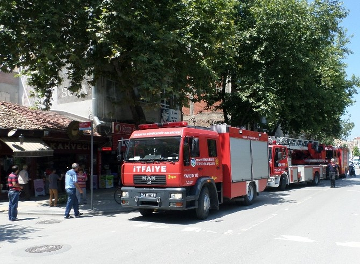 Dönercide Çıkan Yangın Söndürüldü