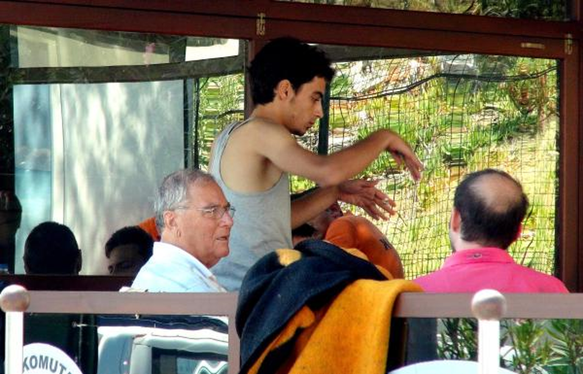 Ege\'de Kaçak Teknesi Battı: 1 Ölü (2)