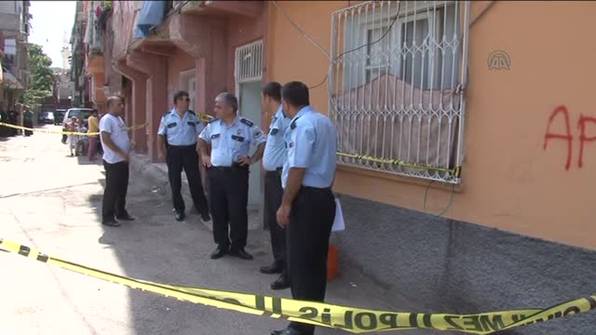Evinin banyosunda ölü bulundu -