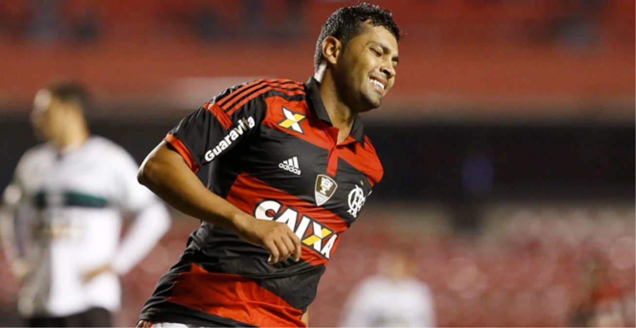Flamengo, Andre Santos\'un Sözleşmesini Feshetti