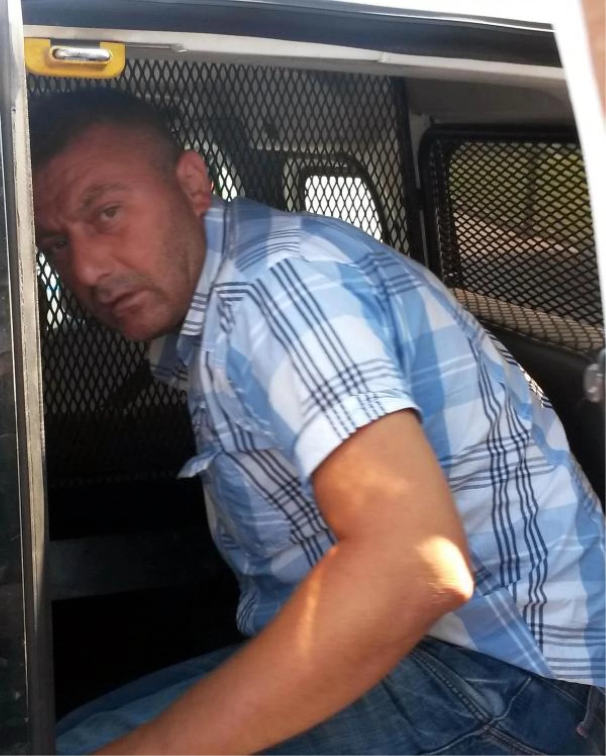 Marmaris\'te İçki Çalan Sabıkalı Nafaka Yatırırken Yakalandı
