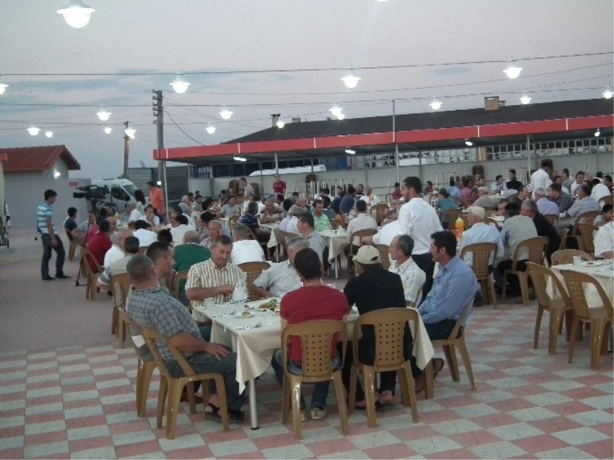 Muratlı\'daki Sulusaraylılar Yemekte Buluştu