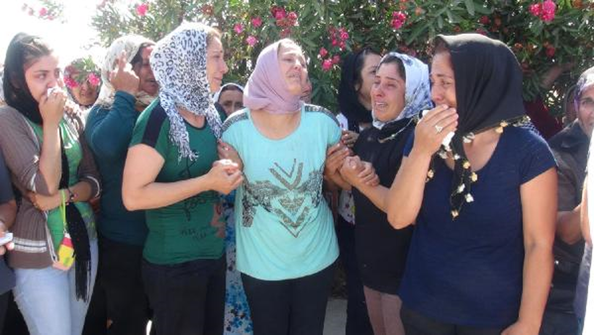 Şehit İki Askerin Baba Evlerine Ateş Düştü