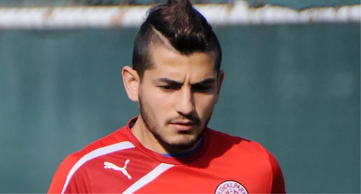 Trabzonspor Emrah ve Musa Nizam\'ı Kadrosuna Katmaya Hazırlanıyor