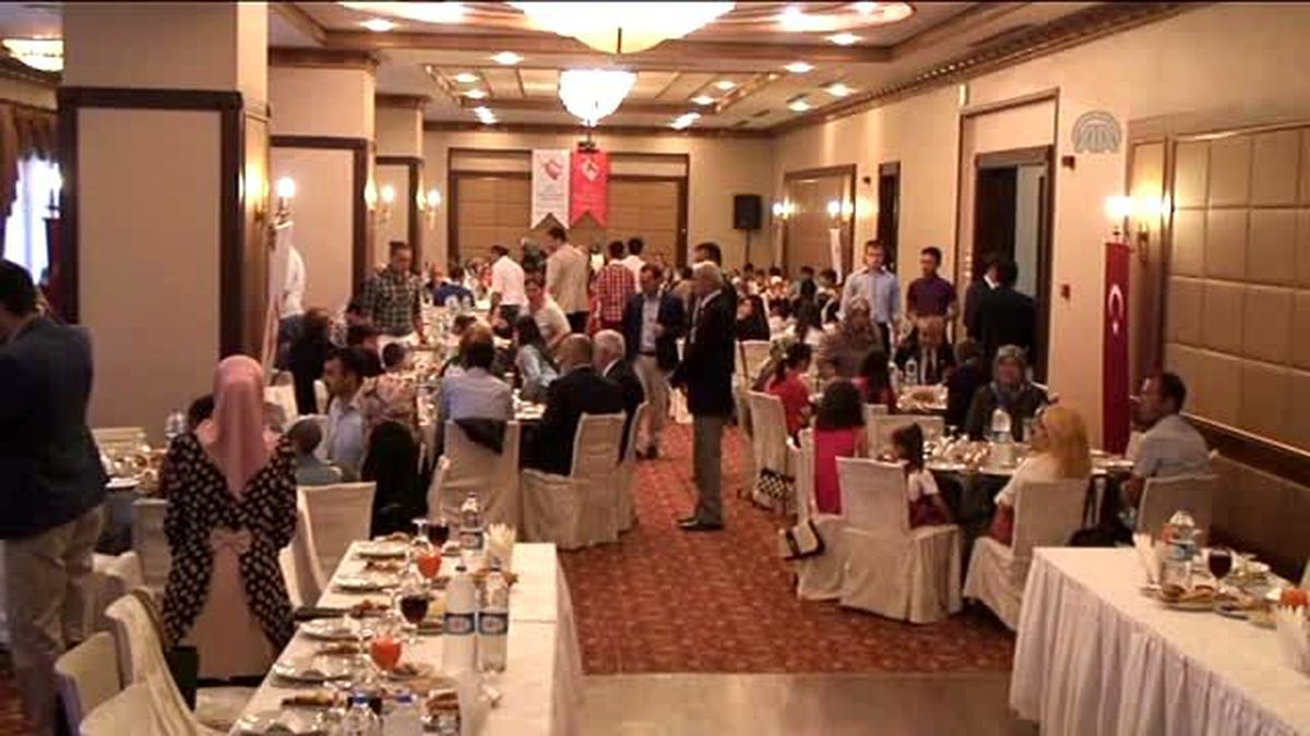 Valilikten şehit aileleri ve gazilere iftar -