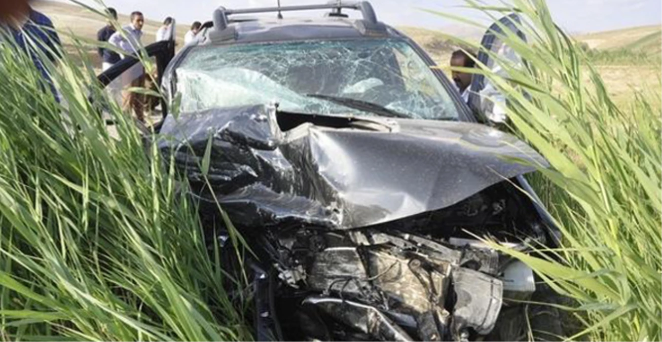 Yüksekova\'da Trafik Kazası: 3 Ölü, 6 Yaralı