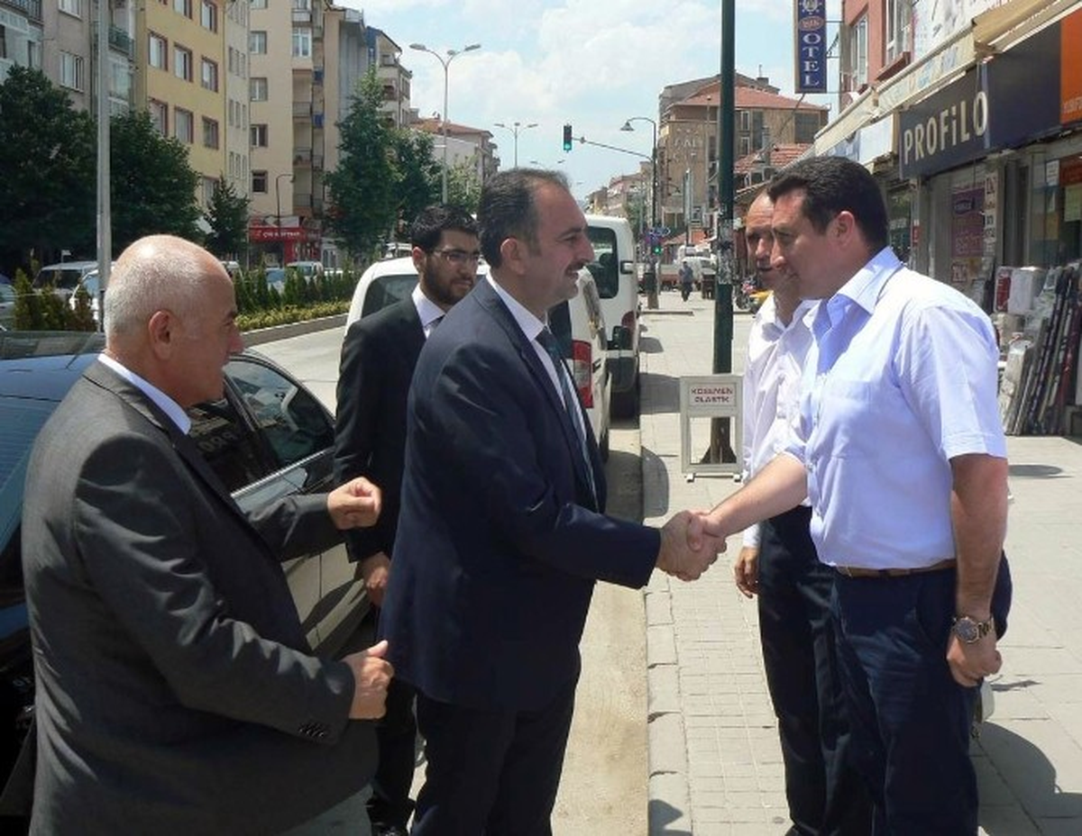 AK Parti Genel Başkan Yardımcısı Gül Bozüyük\'te