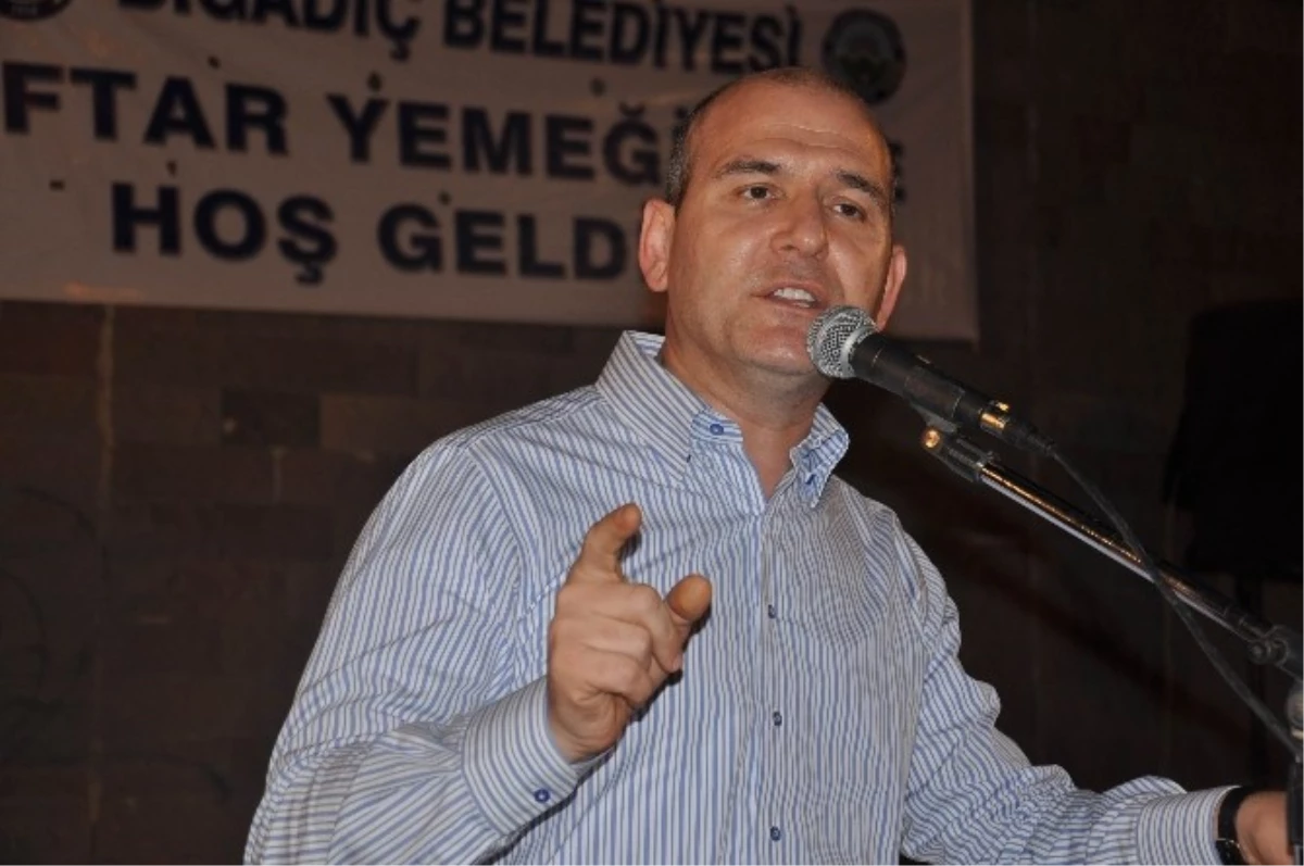 AK Parti Genel Başkan Yardımcısı Soylu, Bigadiç\'te İftara Katıldı