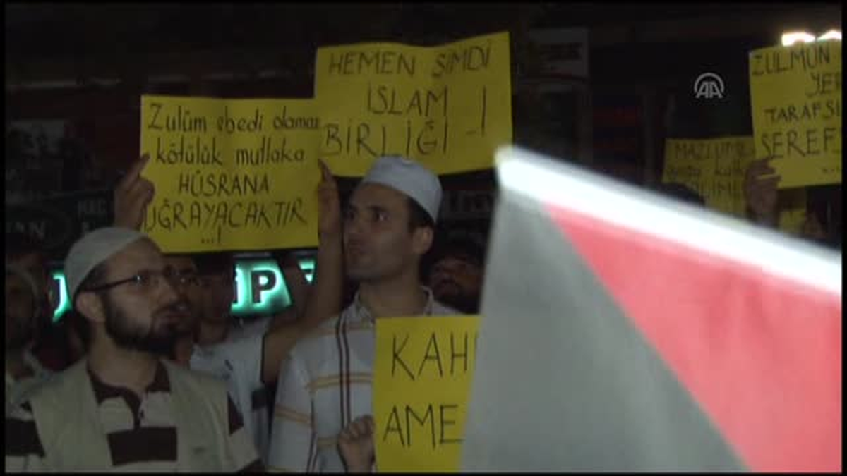 İsrail\'in Gazze Saldırılarının Protesto Edilmesi