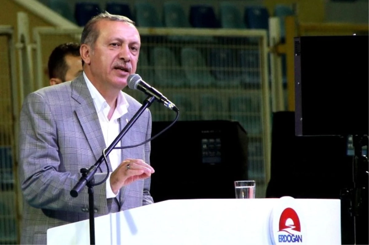 Başbakan Erdoğan Adana\'da İftara Katıldı
