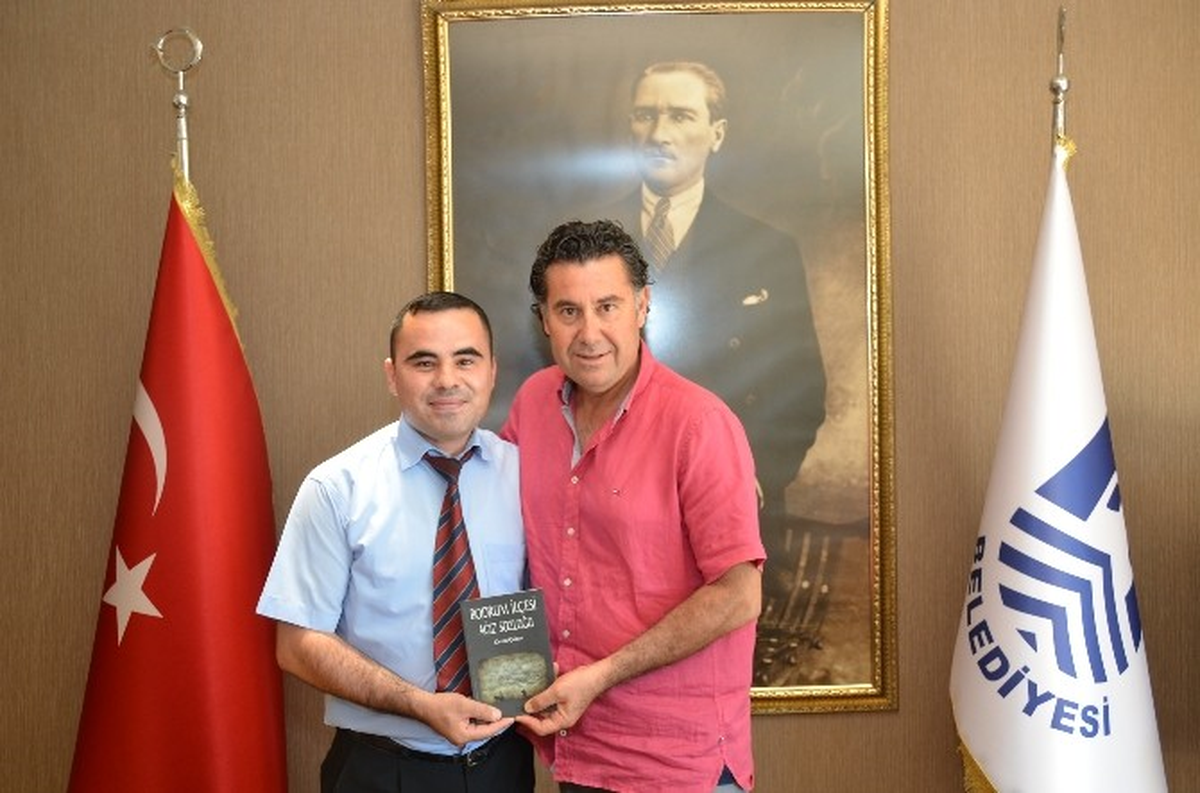 Cezmi Çoban\'dan Bodrum Belediye Başkanı Kocadon\'a Anlamlı Hediye