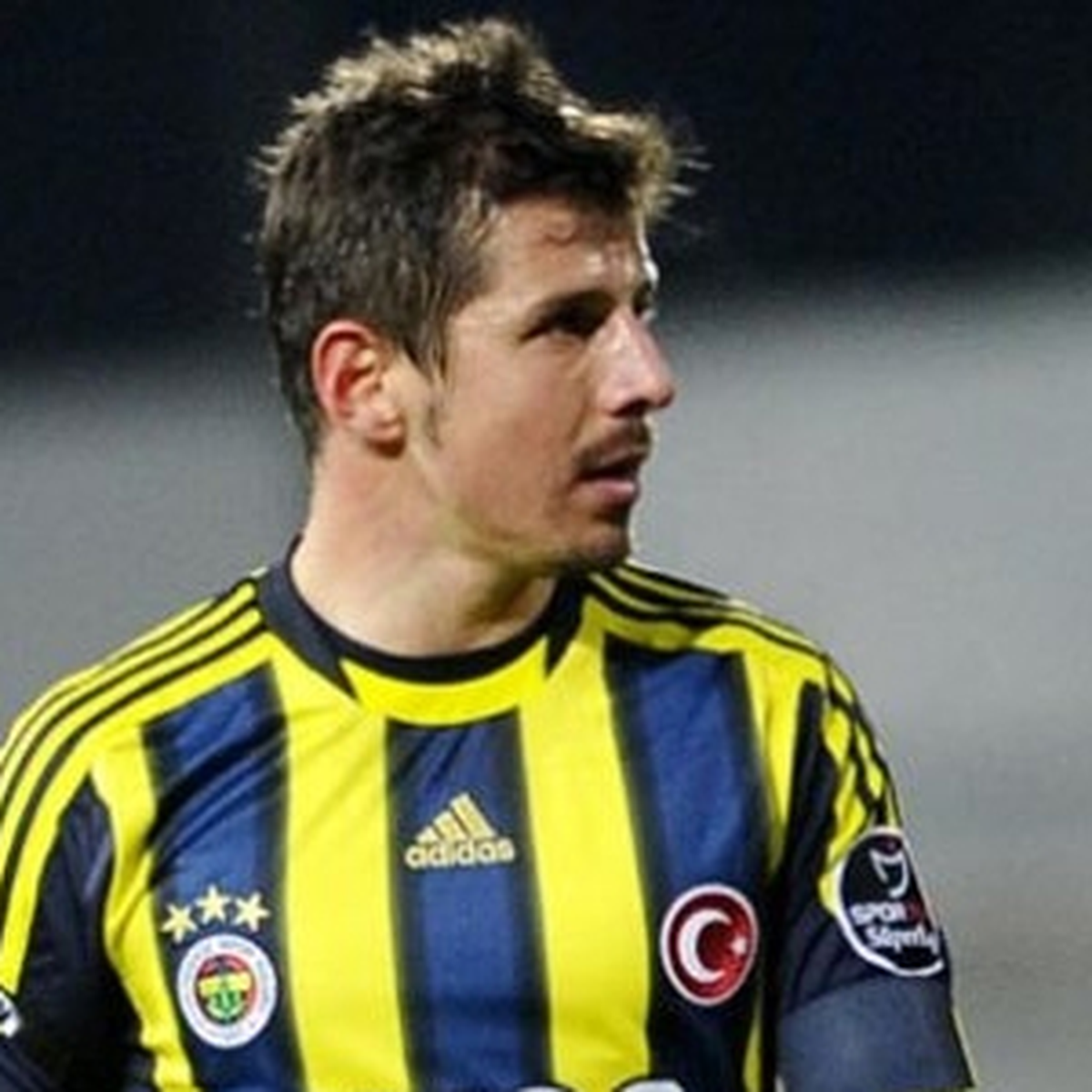 Fenerbahçeli Futbolcu Emre Belözoğlu: Geçen Seneyi Domine Eden Bir Takımız, Bu Sene Daha Zorlu...