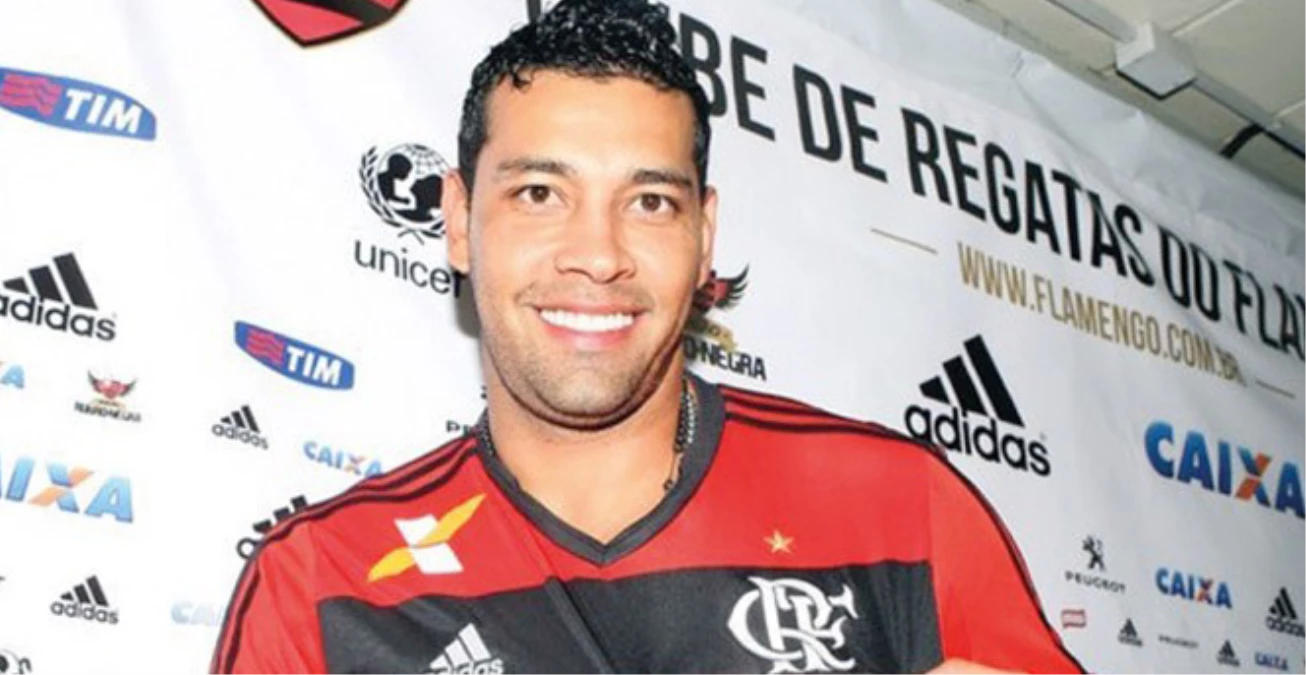 Flamengo, Eski Fenerbahçeli Andre Santos'u Kovdu