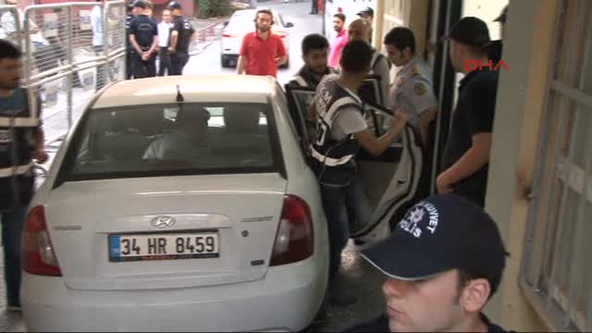 Gözaltındaki Kişiler Sağlık Kontrolünden Geçiriliyor