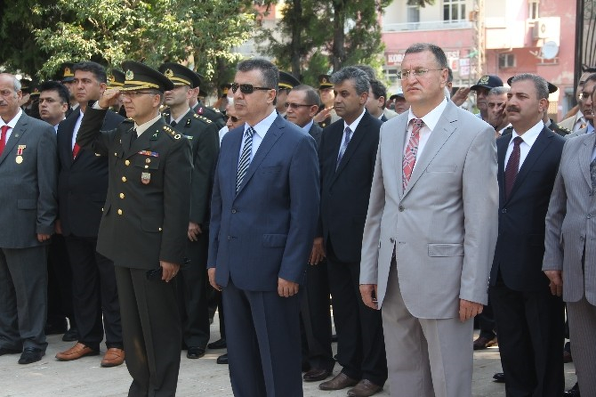 Hatay\'ın Anavatan\'a Katılış Törenlerinde Kadınların Su İsyanı