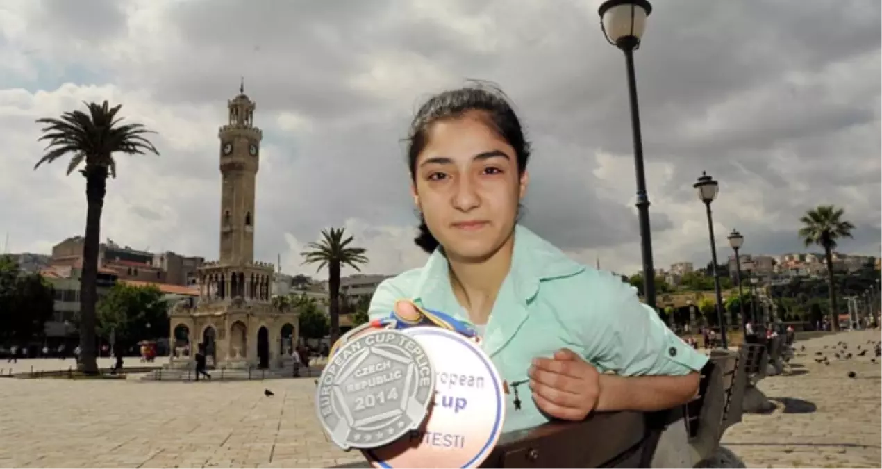 Judo "Çiçek" Açtı