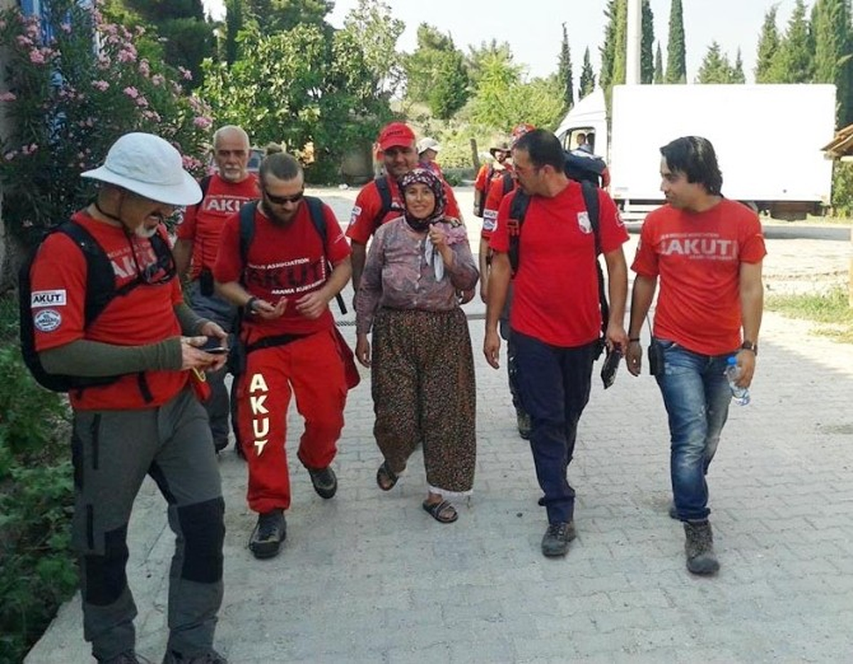 Kaybolan Kadın 20 Saat Sonra Bitkin Halde Bulundu