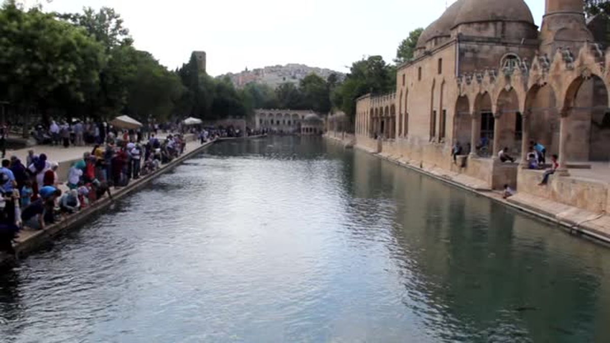 Şanlıurfa\'da Kadir Gecesi yoğunluğu