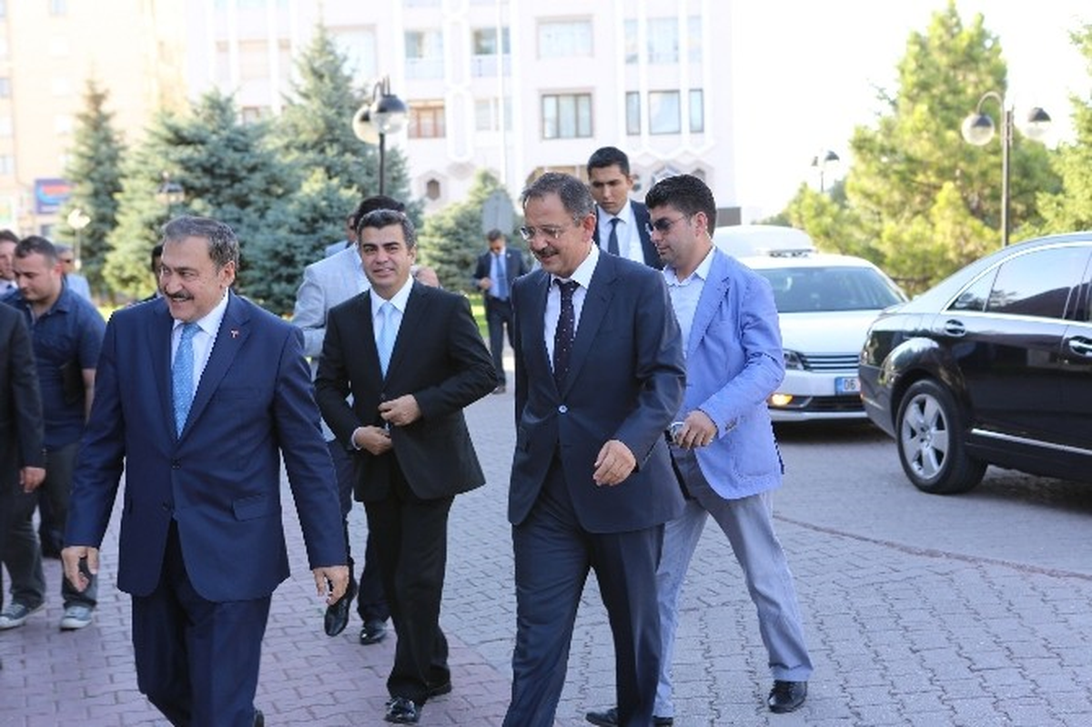 Türkiye\'nin En Çalışkan Belediye Başkanı"