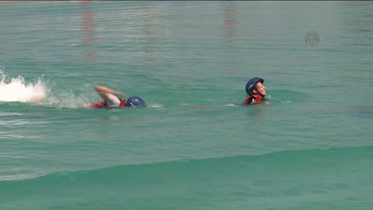 Yaz Spor Okulunda "Su Kayağı" Eğitimi