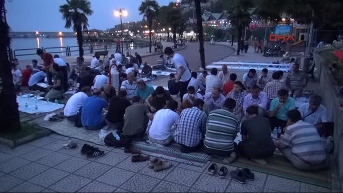 Zonguldak\'ta Gazze Halkına Destek İftarı