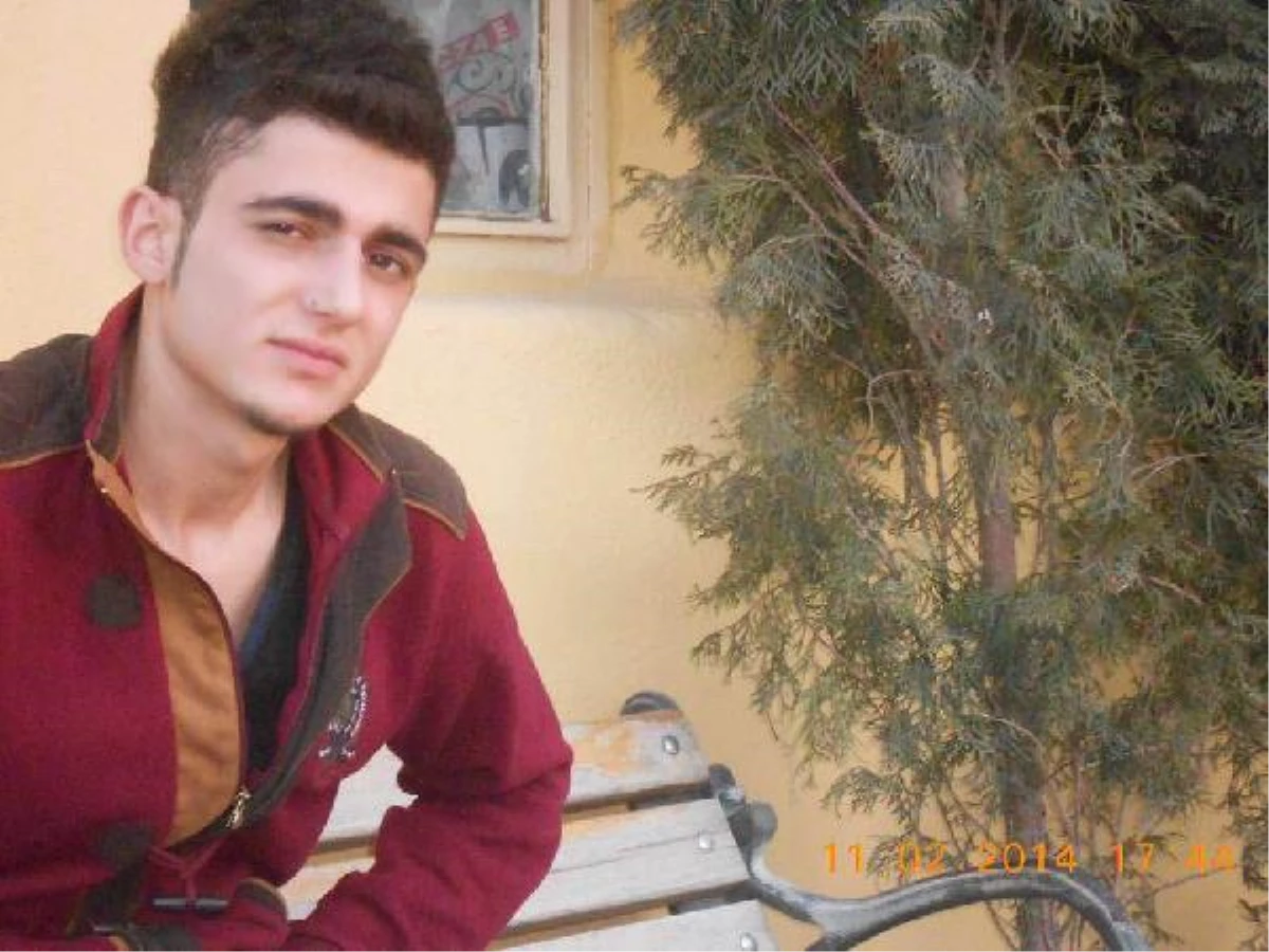 19 Yaşındaki Genç Bonzai\'den Öldü