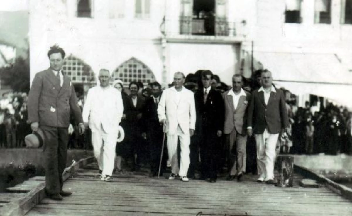 Atatürk\'ün Karamürsel\'e Gelişinin 81\'inci Yıldönümü Kutlandı
