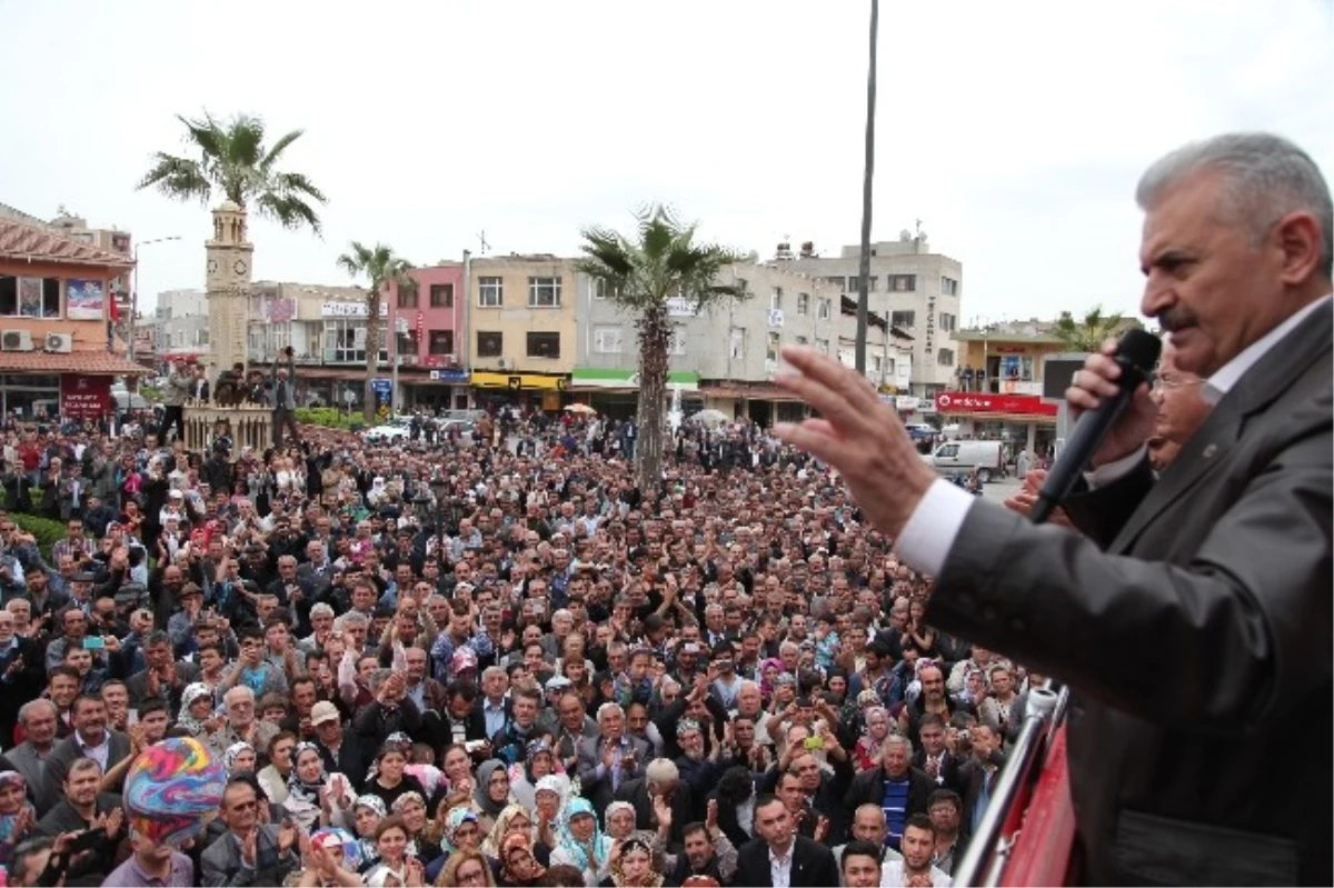 AK Parti İzmir İl Başkanlığı İftarı