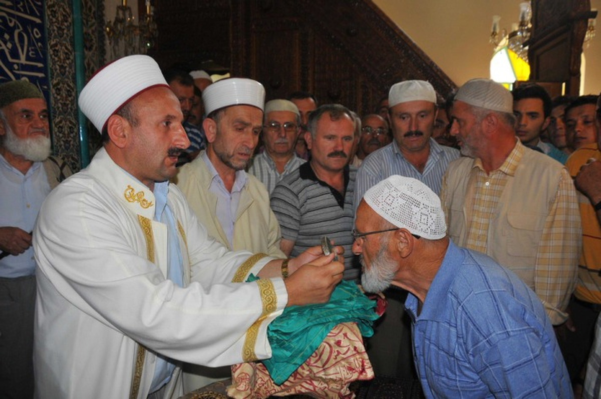 Sakal-ı Şerif Ziyarete Açıldı
