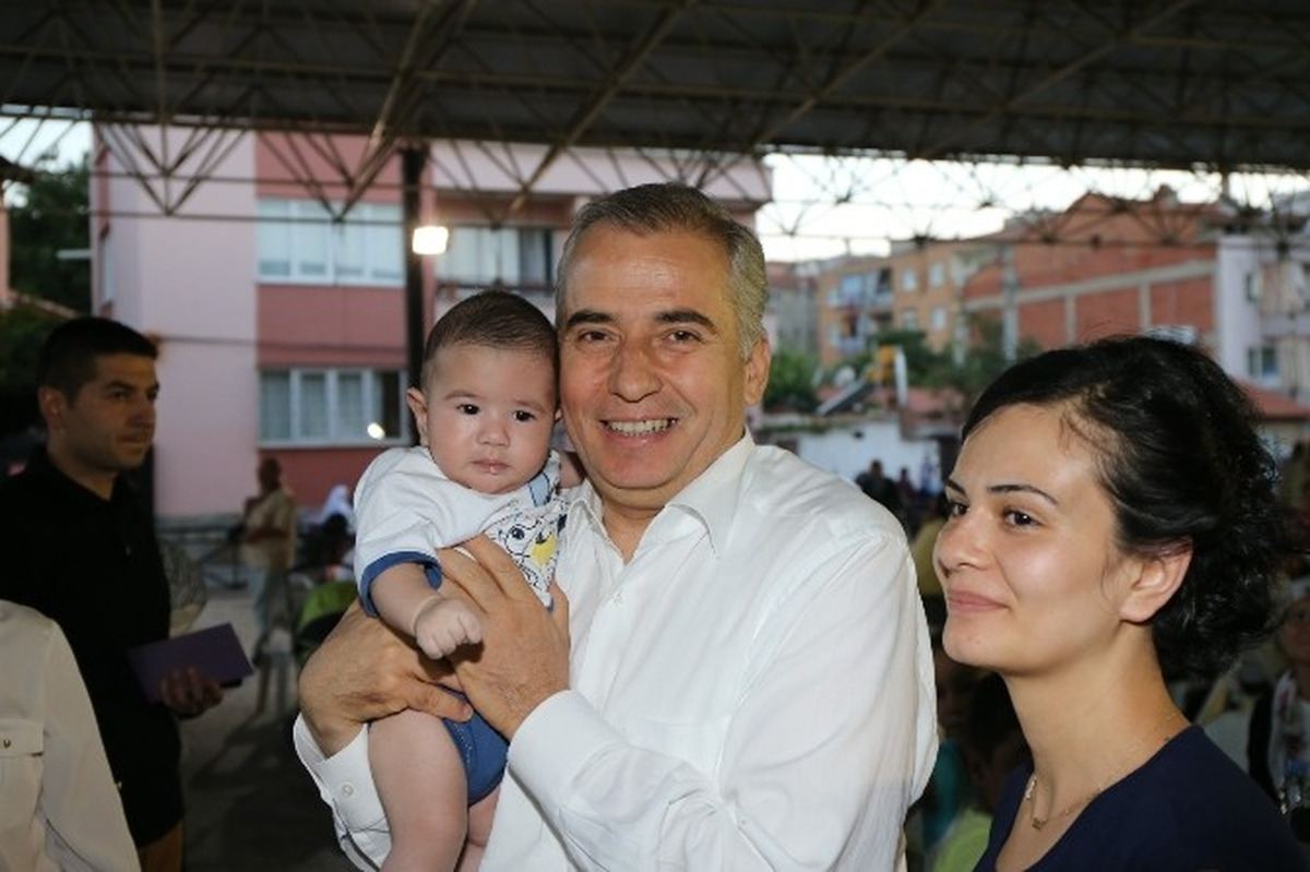 Başkan Zolan, İftarda Vatandaşlarla Buluştu